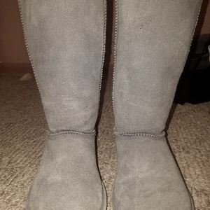 Bearpaw tall boots